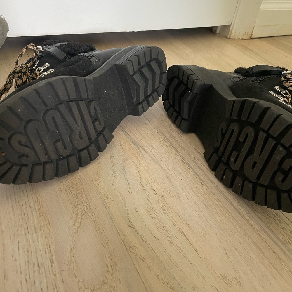 Sam Edelman Shearling Lined Hiking Boot! - image 4